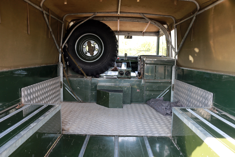 Illustration for article titled What It's Like Driving This Military-Only Forward Control Land Rover 101